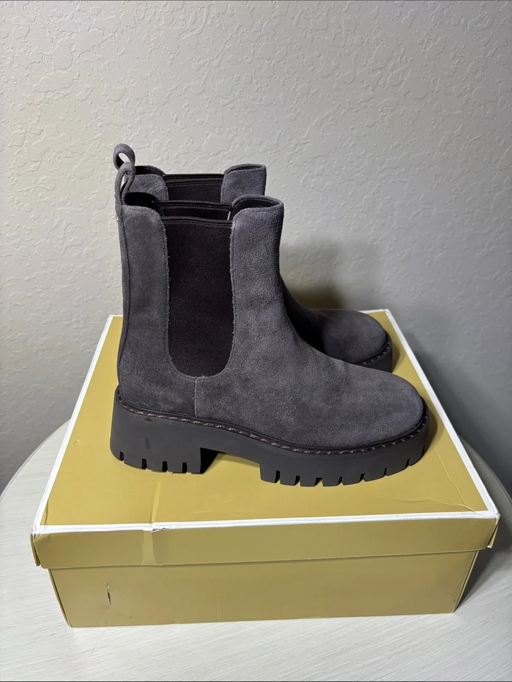 MICHAEL KORS Asher Suede Chelsea Flat Bootie Chocolate Brown Lug Sole Size 6 NIB